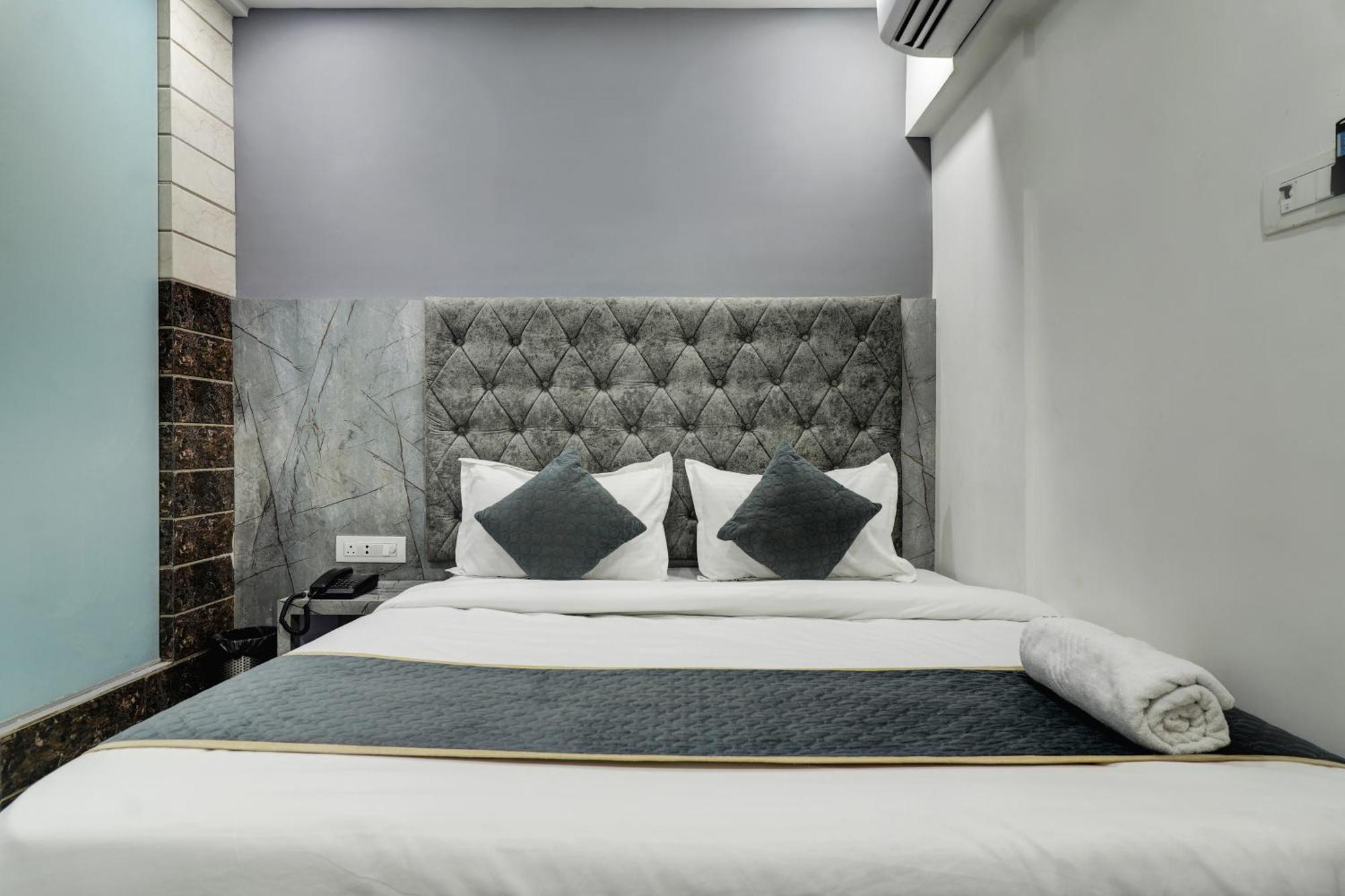 Hotel Bb House - Mumbai — Photos 1